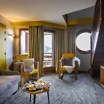 Hotel Royal Ours Blanc Boutique Hôtel&spa 4*