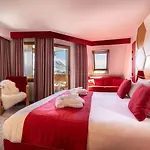 Hotel Royal Ours Blanc Boutique Hôtel&spa 4*