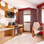 Royal Ours Blanc Boutique Hôtel&spa Alpe dʼHuez