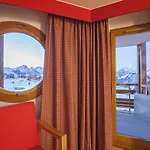 Royal Ours Blanc Boutique Hôtel&spa Alpe dʼHuez