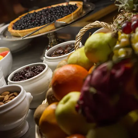Hotel Royal Ours Blanc Boutique Hôtel&spa 4*