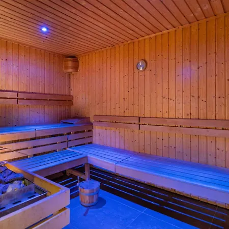 Hotel Royal Ours Blanc Boutique Hôtel&spa 4*